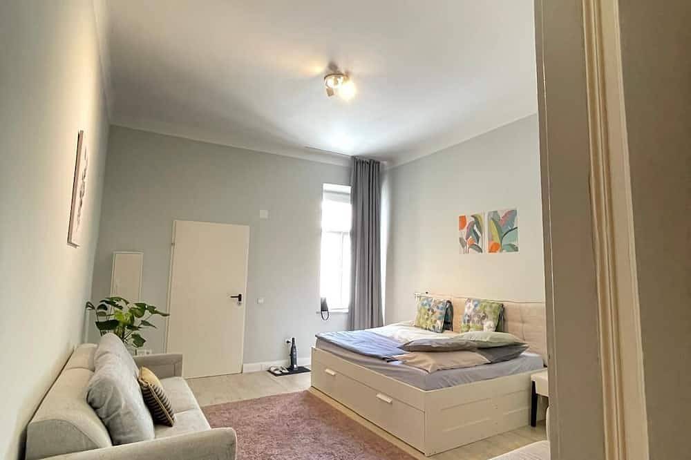 Ganze Wohnung, Comfortable cozy and warm studio in phenomenal Vienna, easy to get around in Wien, Donau Niederösterreich