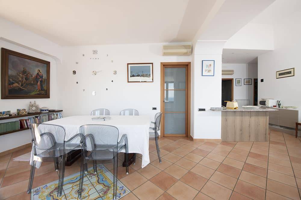 Alojate en el pueblo más bello de Italia in Conca dei Marini, Costa Amalfitana