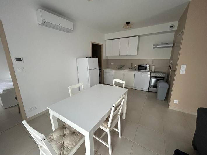 Gîte pour 4 personnes, avec terrasse et jardin à Châteauneuf-de-Galaure - 3