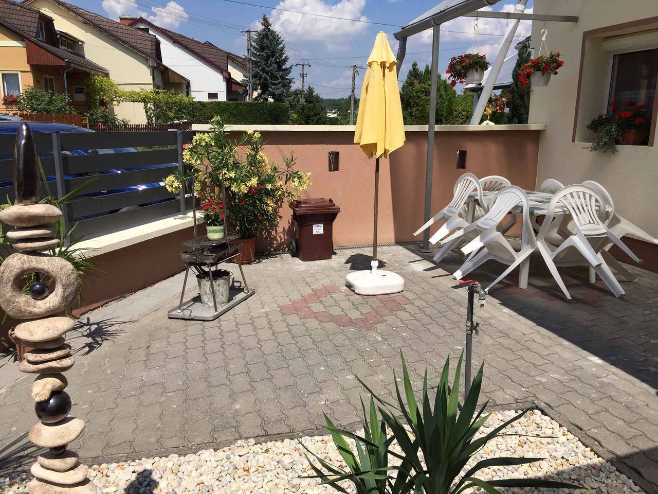 Entire holiday apartment, Holiday apartment with air conditioning and Internet  in Balatonkenese, Northern Shore of Lake Balaton
