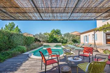 Maison De Vacances pour 6 Personnes dans Maussane-les-Alpilles, Région d'Arles, Photo 1