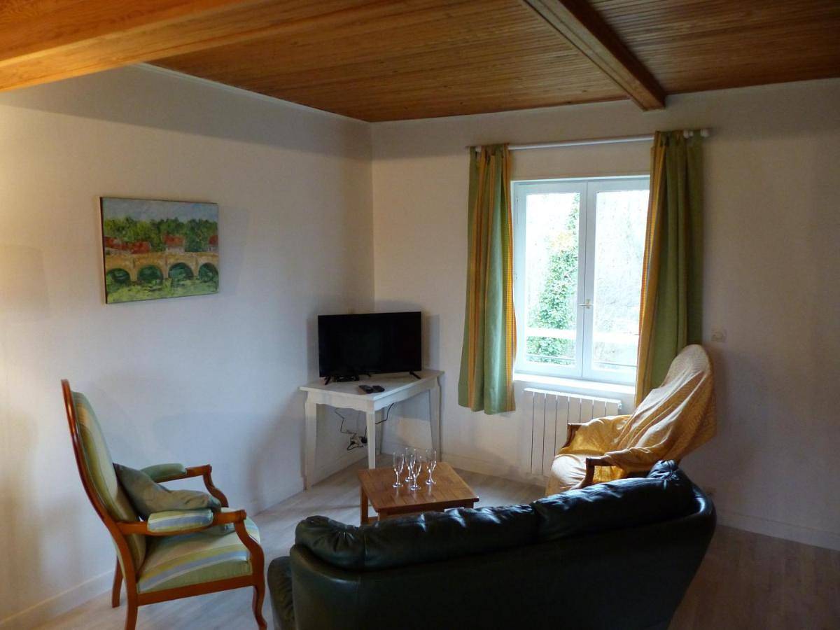 Appartement entier, Two-Bedroom Apartment in Blangy-sur-Bresle, Région de Dieppe