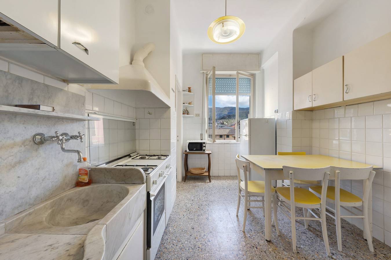 Appartement entier, Appartement 'Nadia' avec balcon et Wi-Fi in Levanto, Commune de Levanto