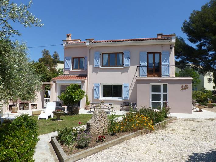 Villa pour 4 personnes, avec terrasse et jardin