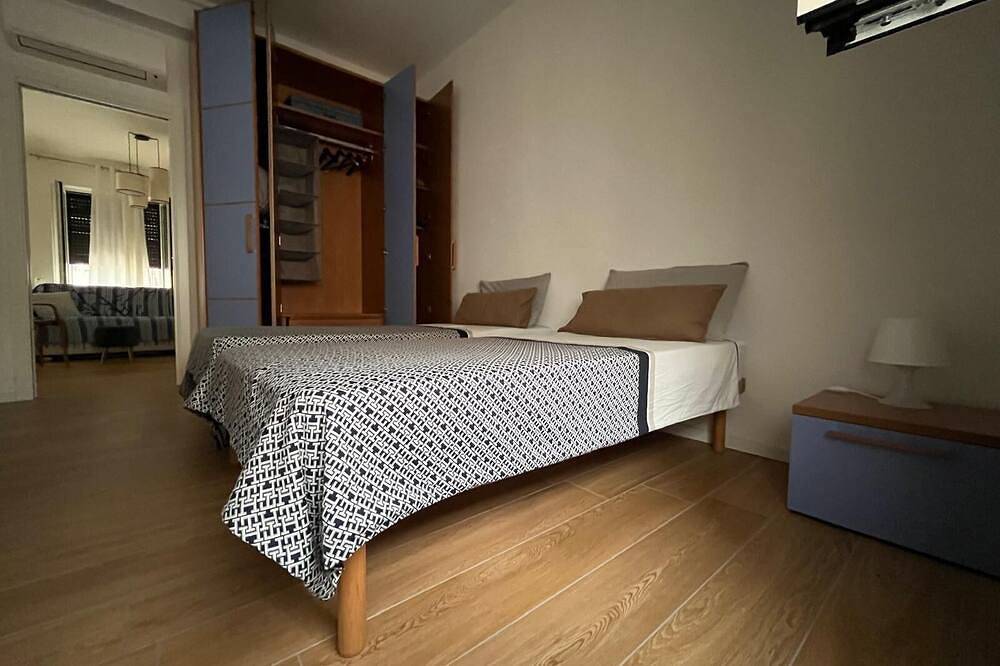 Entire apartment, Sud Italy - Apuly - Art and Sea: A Big House by the Gargano, close to sea. in Manfredonia, Gargano