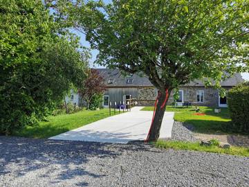 Gîte pour 27 personnes, avec jardin et terrasse à Lolif