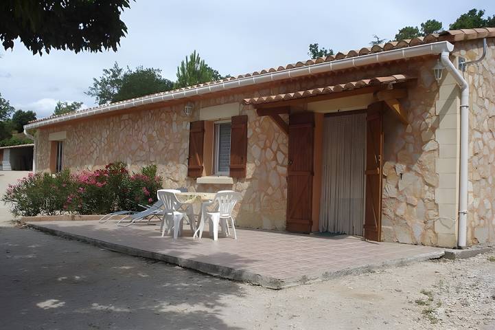 Maison de campagne pour 5 personnes, avec jardin à Bédoin