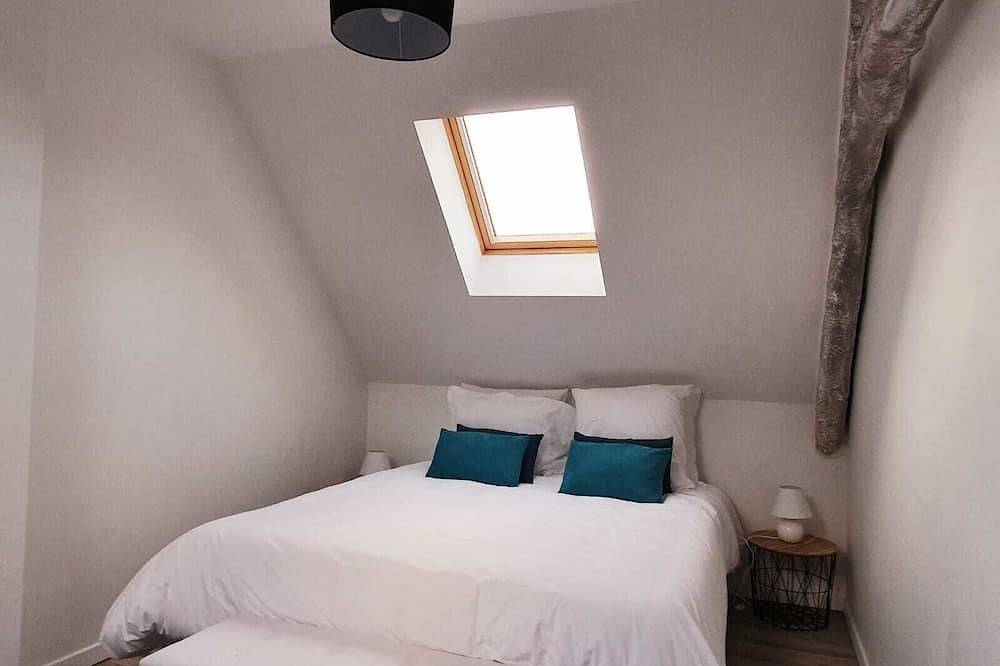 Superbe Gîte Classé 3 Étoiles, au Vert, à 2 pas du Château de Pierrefonds, 6pers in Pierrefonds, Río Oise