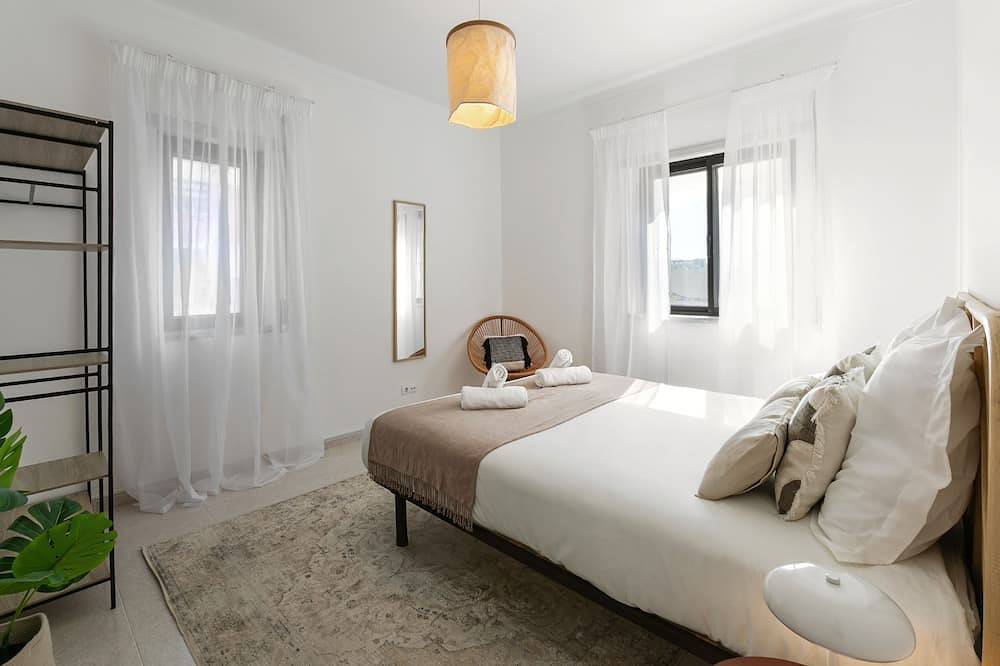 Ganze Wohnung, Peniche Coastal Escape - 100 meters to the beach in Peniche, Leiria District