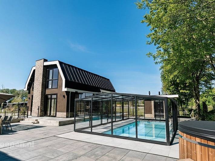 Ferienhaus für 10 Personen, mit Balkon/Terrasse und Whirlpool sowie Terrasse - 1
