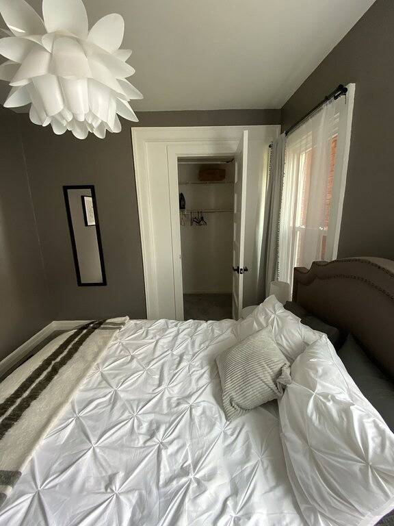 Entire Apartment walking distance to Cincy River front and Cov Wedding Venues in Kenton County