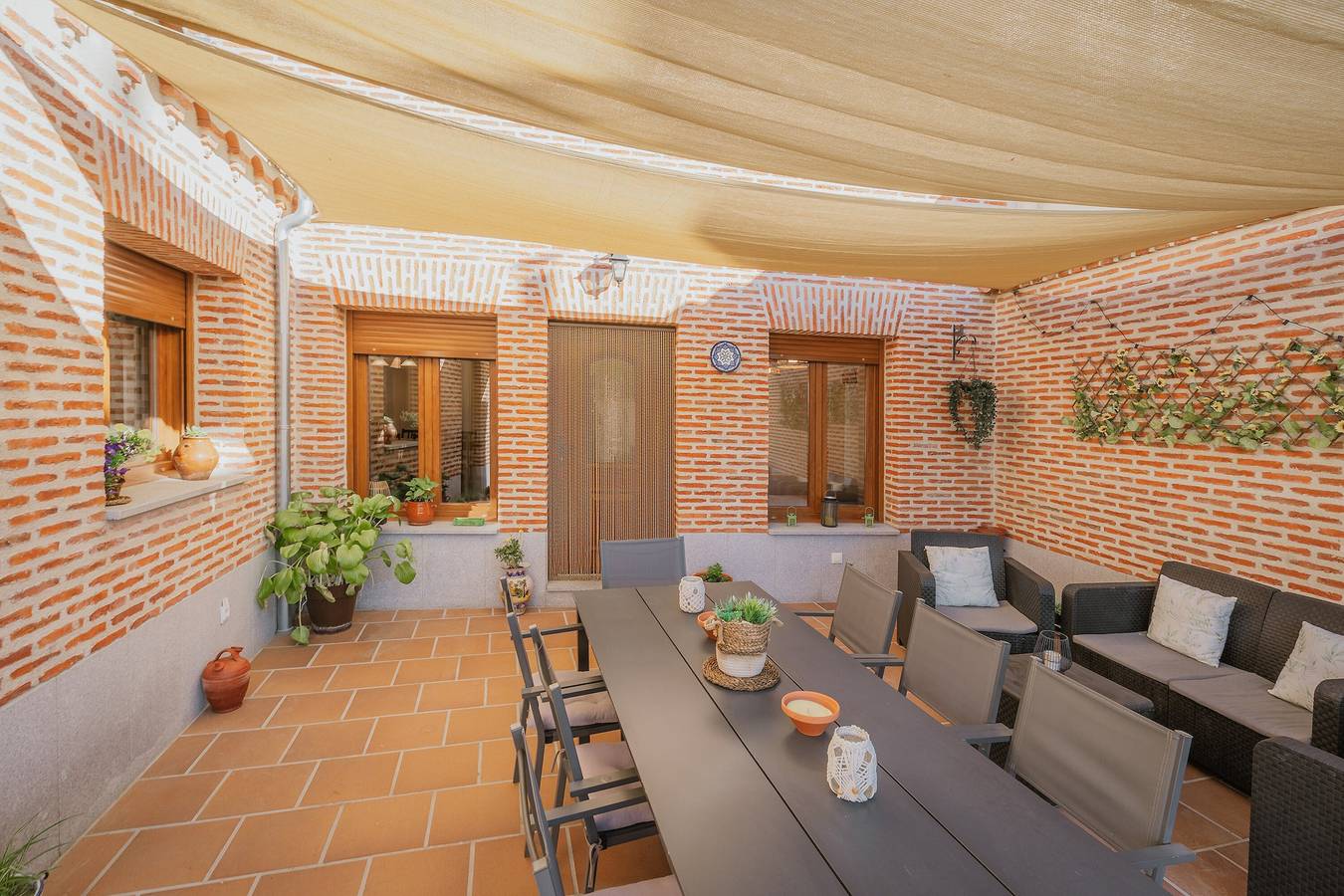 Maison rurale 'La Real Herrería' à Ávila avec piscine privée, jardin et Wi-Fi in Madrigal de las Altas Torres, Région d'Ávila