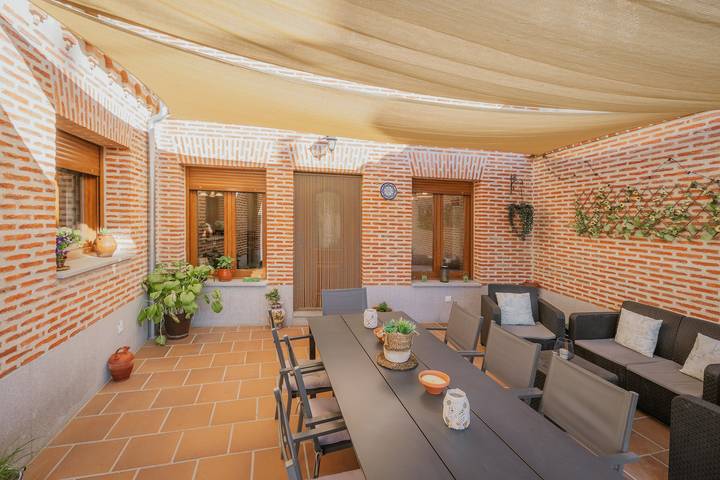 Casa rural con piscina para 12 personas, con jardín en Provincia de Ávila - 3