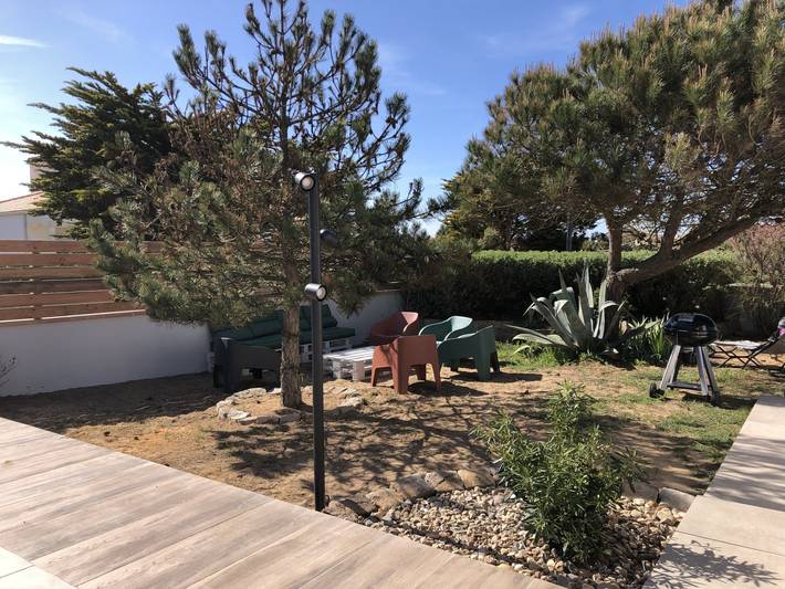 Gîte pour 10 personnes, avec piscine ainsi que jardin et terrasse à Bretignolles-sur-Mer - 3