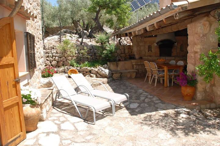 Gîte pour 4 personnes, avec terrasse - 1