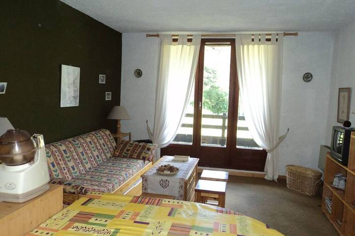 Location de vacances pour 4 personnes, avec piscine et balcon à Risoul