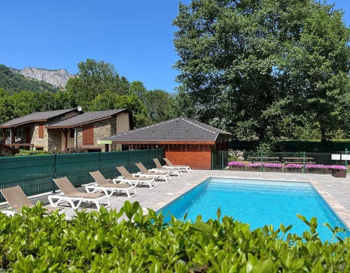 Ferienhaus für 6 Personen, mit Garten und Ausblick sowie Pool - 1
