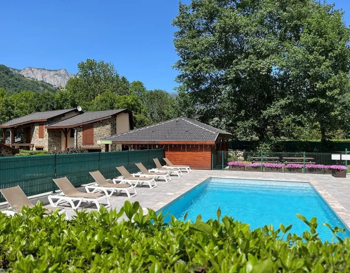 Ferienhaus für 6 Personen, mit Garten und Ausblick sowie Pool - 1