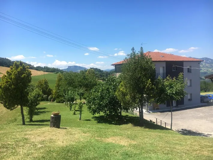 Bed and breakfast per 3 persone, con panorama e giardino - 1