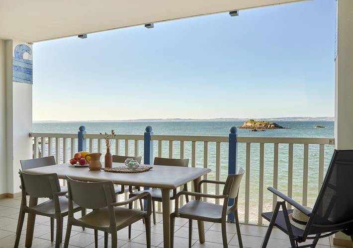 Appartement de vacances pour 6 personnes, avec Terrasse ainsi que Jardin et Piscine à Douarnenez