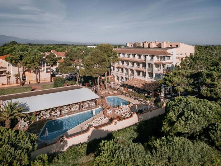 Hôtel pour 2 personnes, avec jardin et piscine
