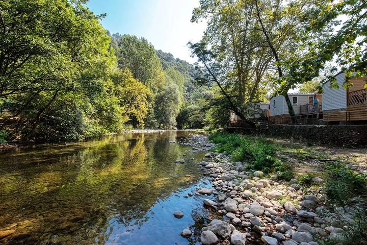 Camping pour 4 personnes, avec piscine, animaux acceptés dans les Alpes maritimes - 3