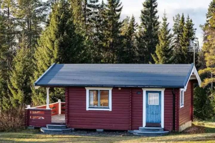 Cozy Cabin in Swedish Lapland with sauna in Skelleftea, Bottenwiek