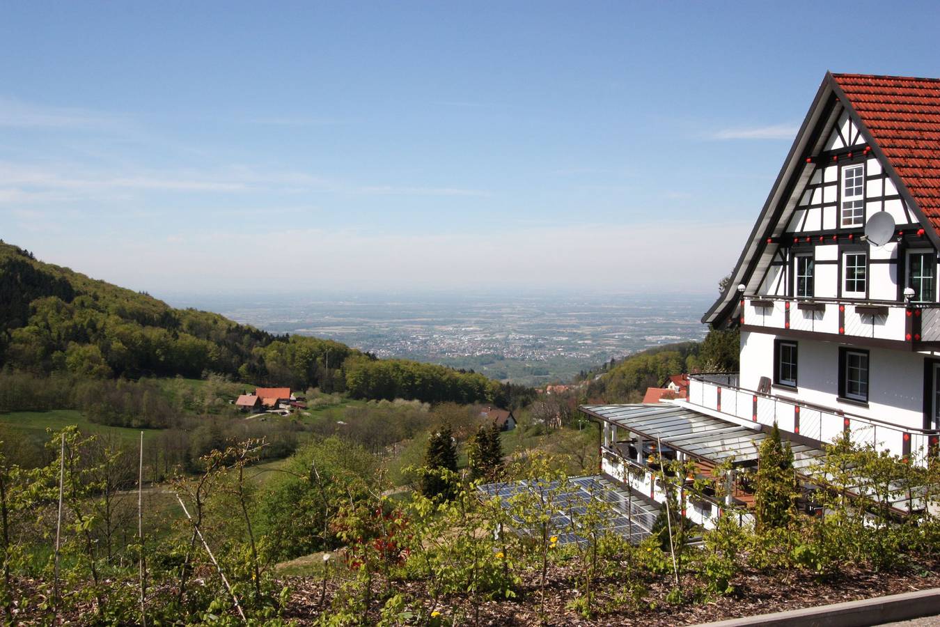 Hotel Grüner Baum - Brandmatt - 1 Komfort Doppelzimmer mit Balkon und Talblick in Sasbachwalden, Mittlerer Schwarzwald