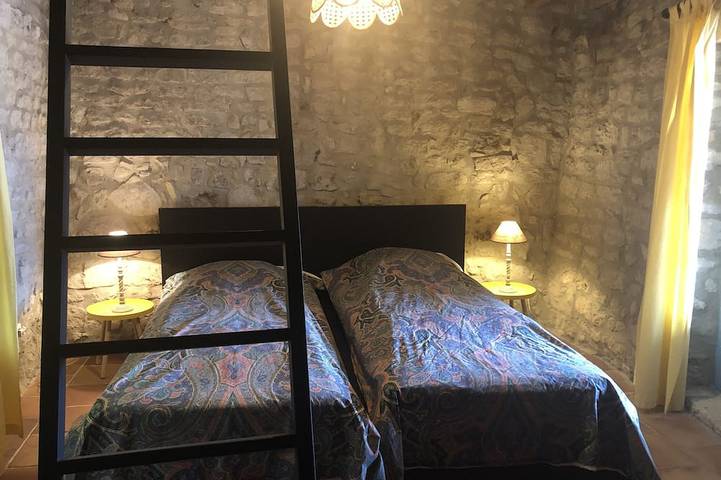 Location de vacances pour 6 personnes, avec jardin à Crestet - 4