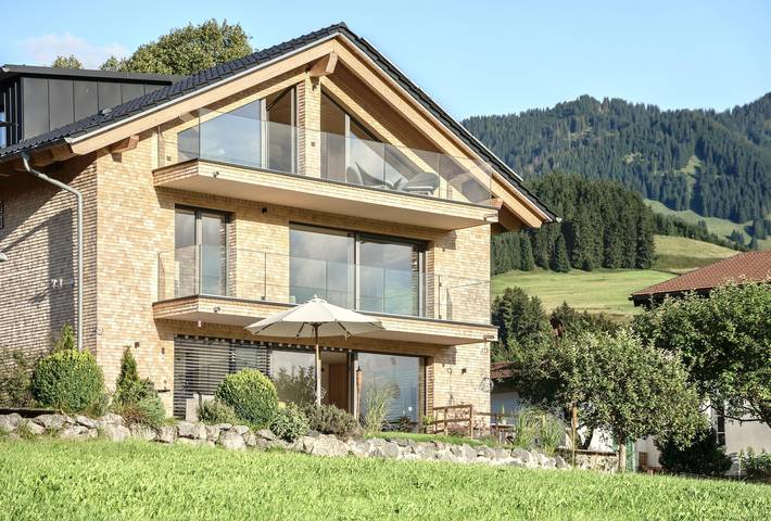 Ferienwohnung für 4 Personen, mit Balkon in Hinang