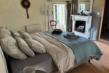 Location de vacances pour 2 personnes, avec piscine à Saint-Martin-des-Fontaines