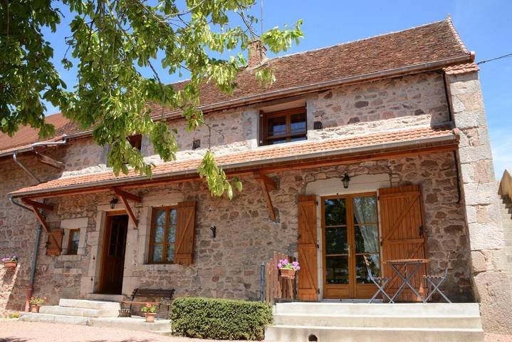 Gîte pour 7 personnes, avec Terrasse et Jardin