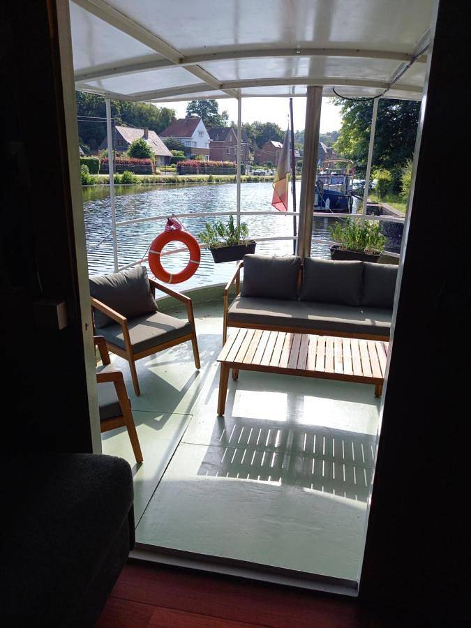 Bateau pour 6 personnes, avec vue et terrasse à Lobbes - 4