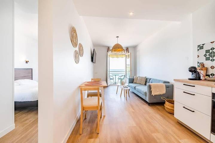 Gîte pour 2 personnes, avec terrasse dans Port Mer