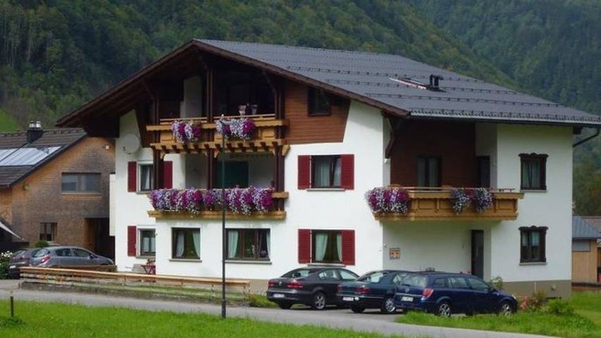 Ferienwohnung für 2 Personen, mit Balkon, kinderfreundlich in Mellau