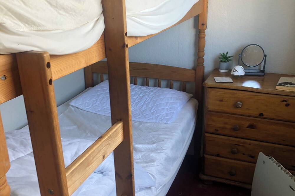 King chalet just skip and a jump to beach in Mablethorpe, Lincolnshire