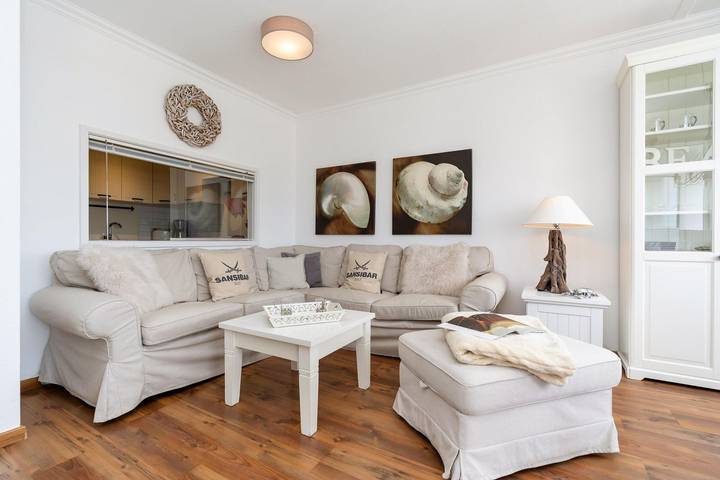Ganze Wohnung, Modernes und zentrales App. für 2 Pers. mit Balkon, Pkw-Stellplatz, Wlan. in Westerland, Sylt (Gemeinde)