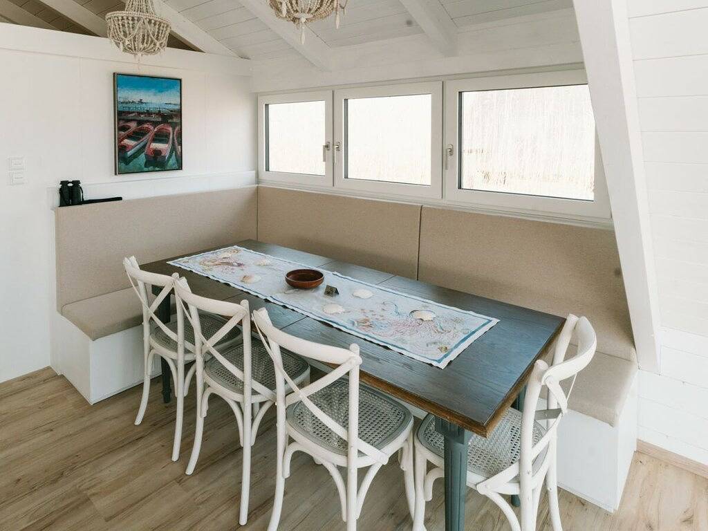 Seehütte Sonnenschilf in Rust (Burgenland), Leithaberg