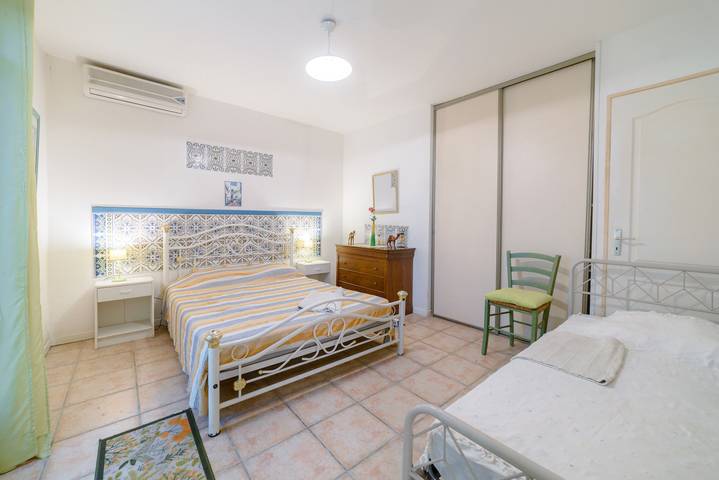 Location de vacances pour 3 personnes, avec jardin, animaux acceptés dans les Pyrénées-Orientales