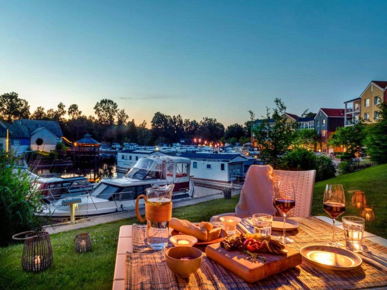 Ganze Wohnung, Standard-Doppelzimmer im Sunday Resort Marina in Kleinzerlang, Rheinsberg