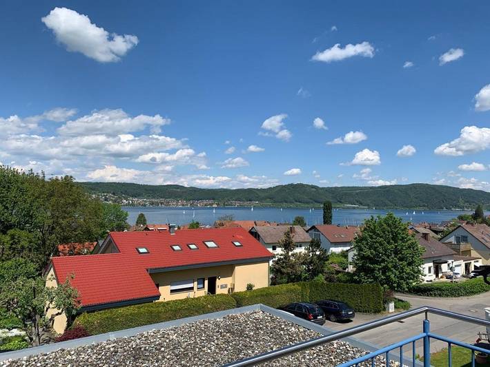 Ferienwohnung für 5 Personen, mit Balkon und Terrasse sowie Garten und Seeblick in Bodman-Ludwigshafen