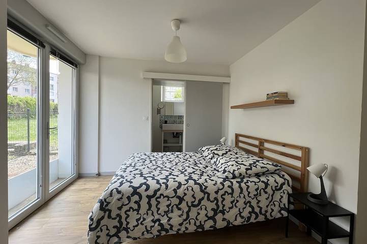 Gîte pour 2 personnes, avec terrasse à Lons-le-Saunier - 2