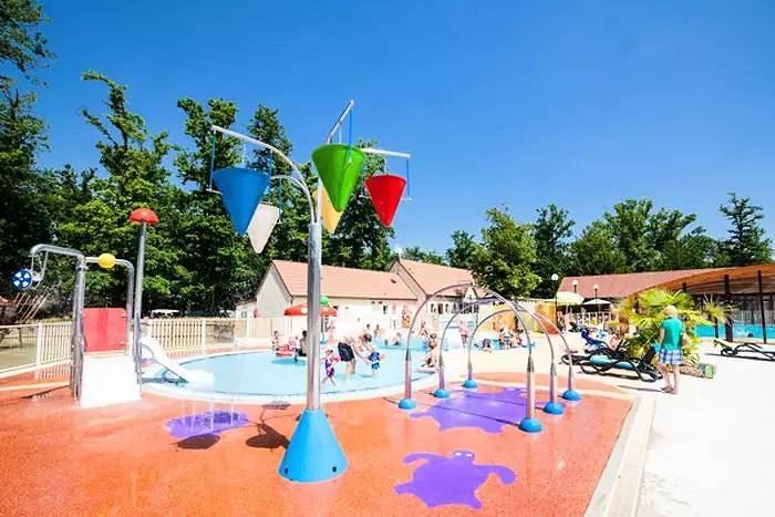 Camping pour 4 personnes, avec terrasse et sauna dans le Loir-et-Cher - 4