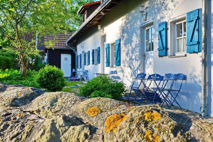 Ferienwohnung für 5 Personen, mit Terrasse und Garten