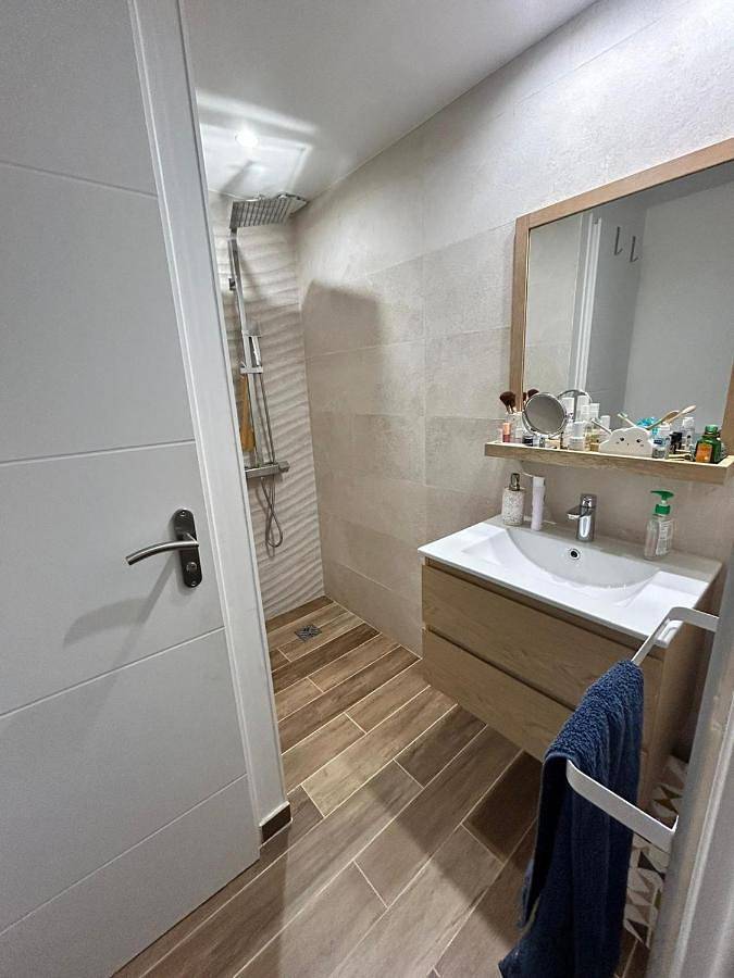 Location de vacances pour 7 personnes, avec Terrasse et Piscine dans Domaine de Fayence