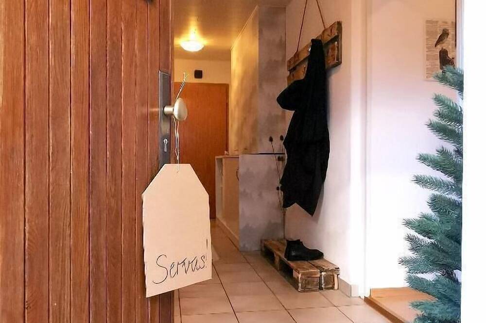 Ganze Wohnung, Großzügige Ferienwohnung (77 qm) für 2 Personen mit Terrasse in Windberg, Ostbayern