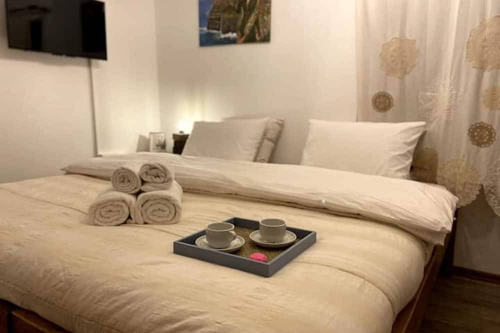 Aurora - Old Town Ensuite w/ Free Wifi&Breakfast in Famagusta, Northern Cyprus