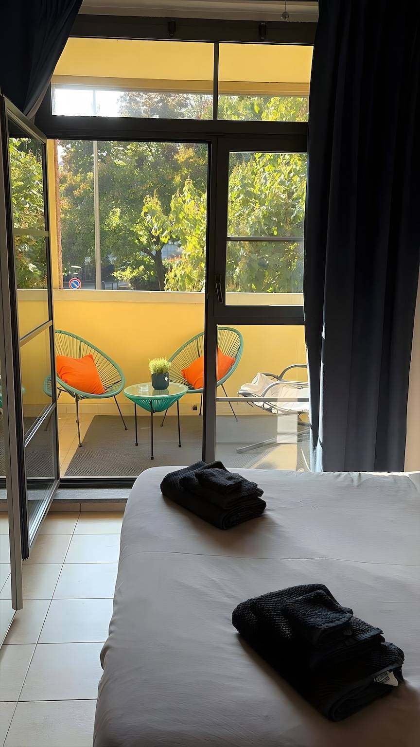 Ολόκληρο το διαμέρισμα, Apartment 'La Casa Di Sole' with Private Terrace, Wi-Fi and Air Conditioning in Milan, Milan Province