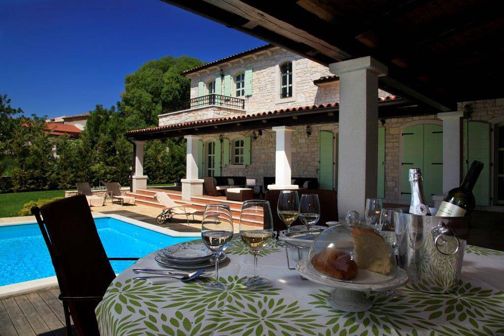 Villa Green Estate mit Pool in Barat, Zentralistrien