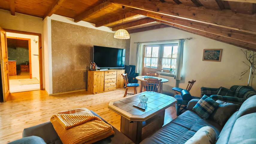 Ferienwohnung für 4 Personen, mit Balkon und Balkon/Terrasse sowie Terrasse und Garten in Arnbruck - 2